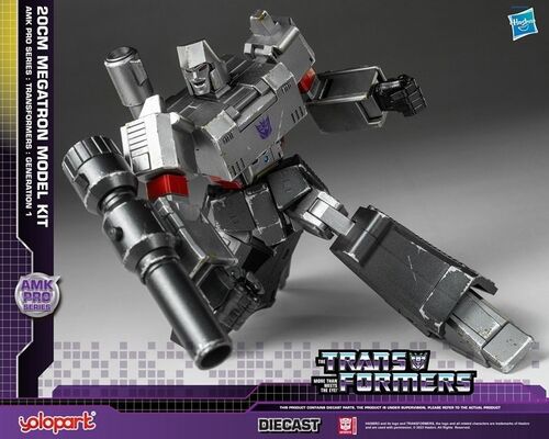 TRANSFORMERS GENERATION ONE AMK PRO SERIES 20cm MEGATRON MODEL KIT