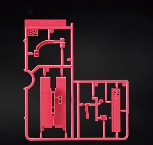 1/1 CHARZAKU -KUN DX SET  WITH RUNNER  VER RECREATION