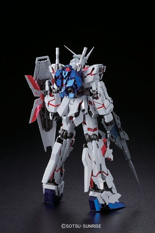 GUNDAM MG UC RX-0 UNICORN GUNDAM (RED/GREEN TWIN FRAME EDITION) TITANIUM FINISH 1/100