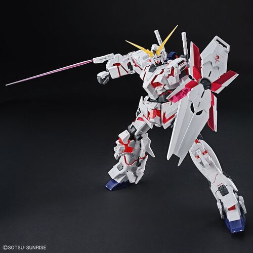 GUNDAM MEGA SIZE MODEL -06- UNICORN 1/48